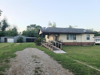 1300 W Dewey St, Shawnee, OK 74801
