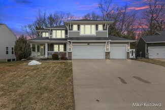 13435 Stafford Dr, Nunica, MI 49448