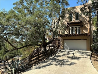 2045 Lookout Dr, Agoura Hills, CA 91301