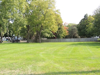 0 Pulaski St, Peru, IL 61354