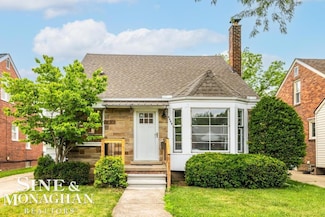 6608 Shenandoah Ave, Allen Park, MI 48101