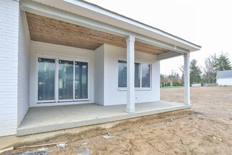 10304 Montgomery Rd, Cincinnati, OH 45242