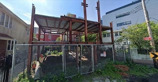 37 Brighton 2nd Place, Brooklyn, NY 11235