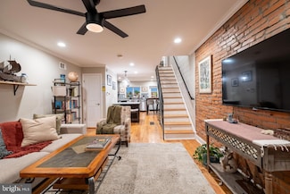 1019 Watkins St, Philadelphia, PA 19148