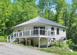 74 Corliss Hill Rd, Meredith, NH 03253