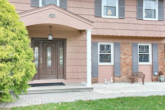 106 Key Place, Orangeburg, NY 10962