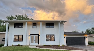 6013 Perry Dr, Woodridge, IL 60517