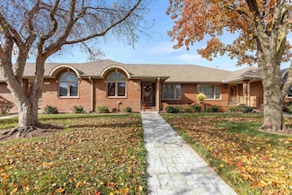 2813 Westminster Dr, Hutchinson, KS 67502