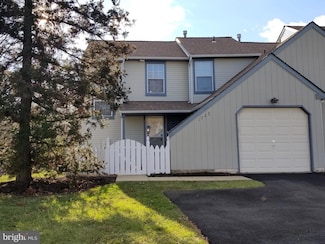 1722 Mcnelis Dr, Southampton, PA 18966