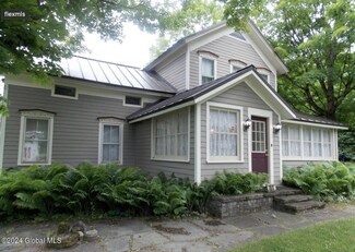 488 Middle Grove Rd, Middle Grove, NY 12850