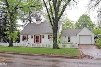 301 C Ave W, Bismarck, ND 58501