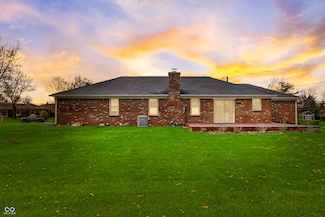 510 Pheasant Run, Zionsville, IN 46077