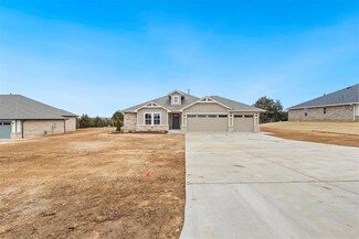 111 Willow Grove Ln, Shawnee, OK 74804