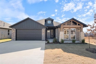 12804 NW 4th St, Yukon, OK 73099