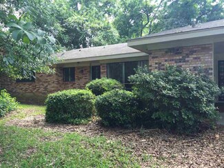 3235 Albermarle Rd, Jackson, MS 39213