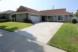 952 Cunningham Dr, Whittier, CA 90601