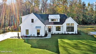 10891 Ashton Rd, Burgaw, NC 28425