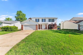 3009 Country Knoll Dr, Saint Charles, MO 63303