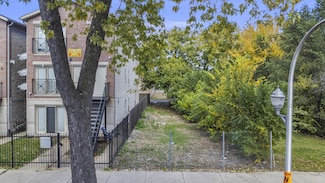 2816 W Flournoy St, Chicago, IL 60612