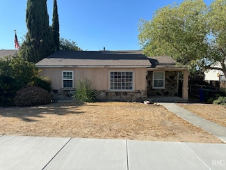 120 E San Emidio St, Taft, CA 93268