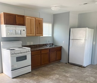 144 SE Willow Way St Unit Lot 144, Topeka, KS 66609