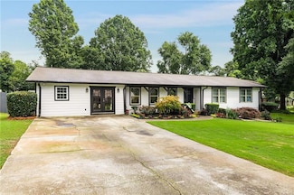 3844 Saddle Ridge Dr SW, Snellville, GA 30039