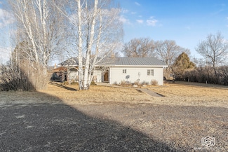 295 S 200 E, Panguitch, UT 84759
