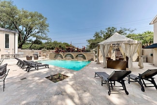 7736 Meadow Rd Unit 203, Dallas, TX 75230