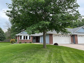 7073 24th St N, Saint Paul, MN 55128