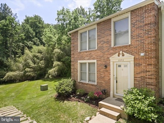 2042 Brooks Square Place, Falls Church, VA 22043