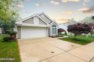 2271 Kira Ct, Toms River, NJ 08755