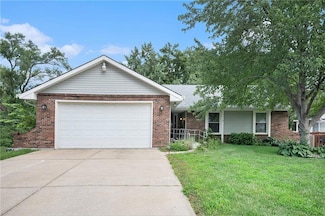 1806 N Lazy Branch Rd, Independence, MO 64058