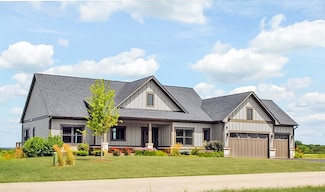 10415 Henning Dr, Huntley, IL 60142