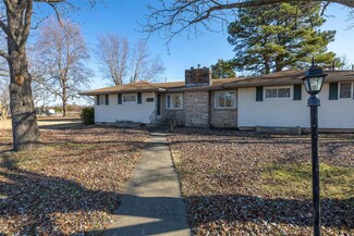 149 Crescent Dr, Lebanon, MO 65536