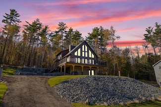 135 Lakeside Dr, Haverhill, NH 03785