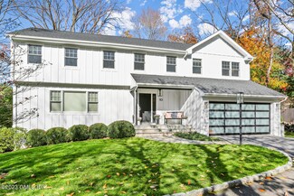 10 Rainbow Dr, Riverside, CT 06878