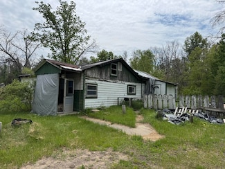 399 W Baldwin Rd, Baldwin, MI 49304