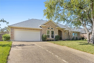 2310 S Pioneer Trail, Bryan, TX 77808