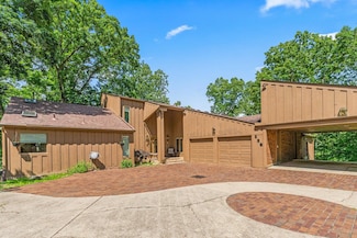 137 Butternut Ln, Ashland, KY 41102