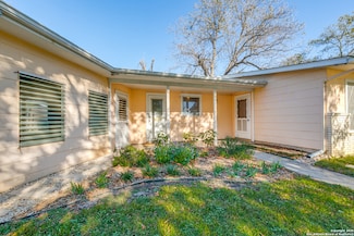 140 Olympia Dr, San Antonio, TX 78201