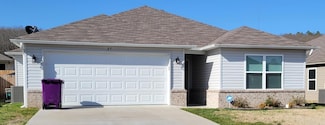 27 Curly Leaf Ln, Conway, AR 72032