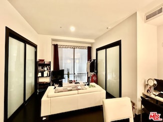 655 S Hope St Unit 607, Los Angeles, CA 90017