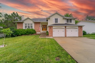 1209 S Bridgewood Dr, Columbia, MO 65203