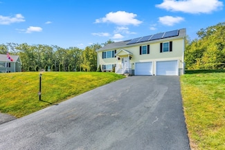 30 Noble St, Dudley, MA 01571