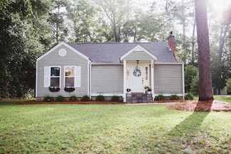 122 Glenwood Dr, Thomasville, GA 31792