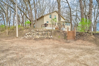 1808 Edgewood Dr, Milford, IA 51351