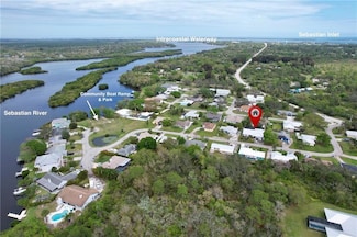 25 Sunset Dr, Sebastian, FL 32958