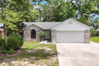2776 Santa Rosa Dr, Lillian, AL 36549