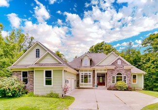 1735 Fox Tail Chase Dr, New Richmond, OH 45157