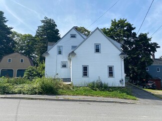28 Greenlief St, Augusta, ME 04330